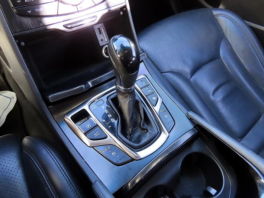 HYUNDAI Grandeur - Vista 10