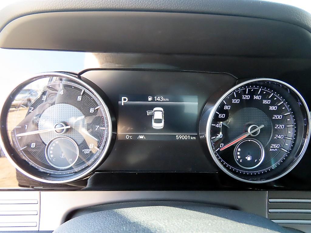 HYUNDAI Grandeur - Vista 8