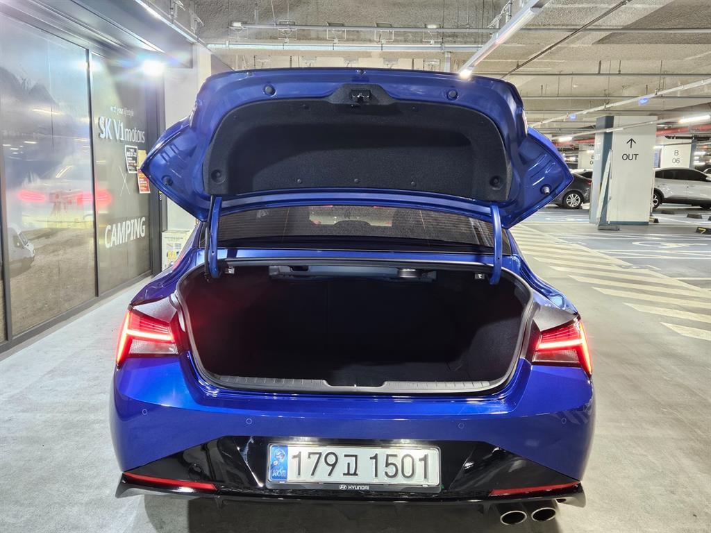 HYUNDAI Avante - Vista 6