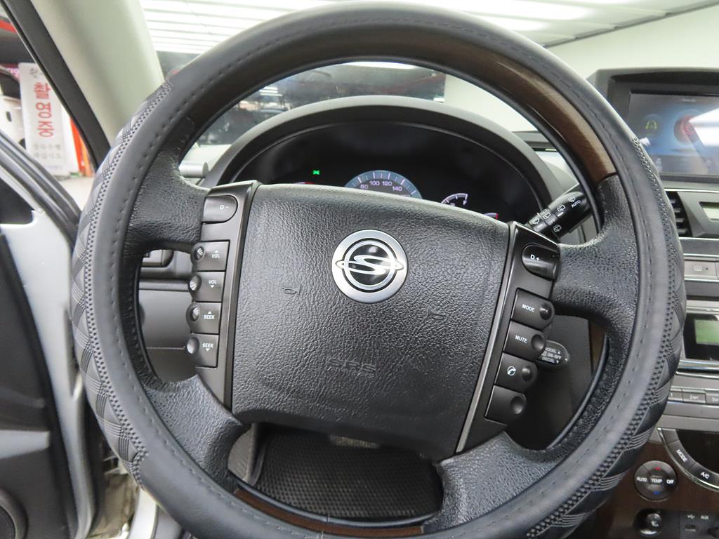 Ssangyong Rexton - Vista 8