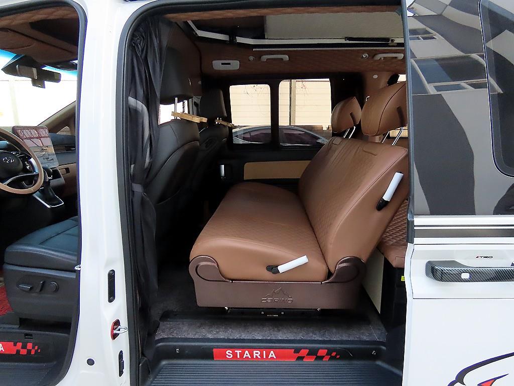 HYUNDAI Staria - Vista 6