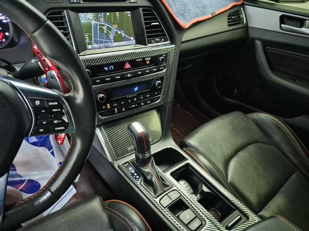 HYUNDAI Sonata - Vista 10