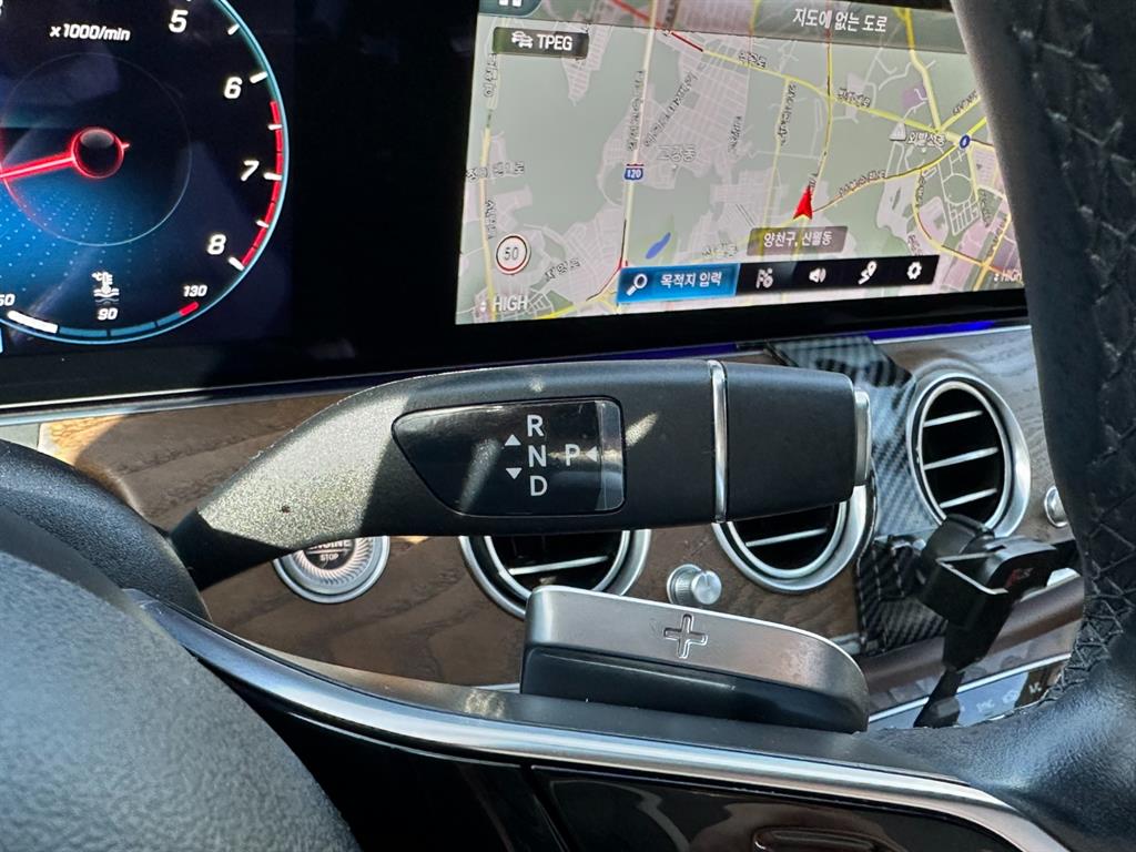 Mercedes Benz E class 2021 Blanco - Importación desde Corea - HF Imports Iquique - Foto 13