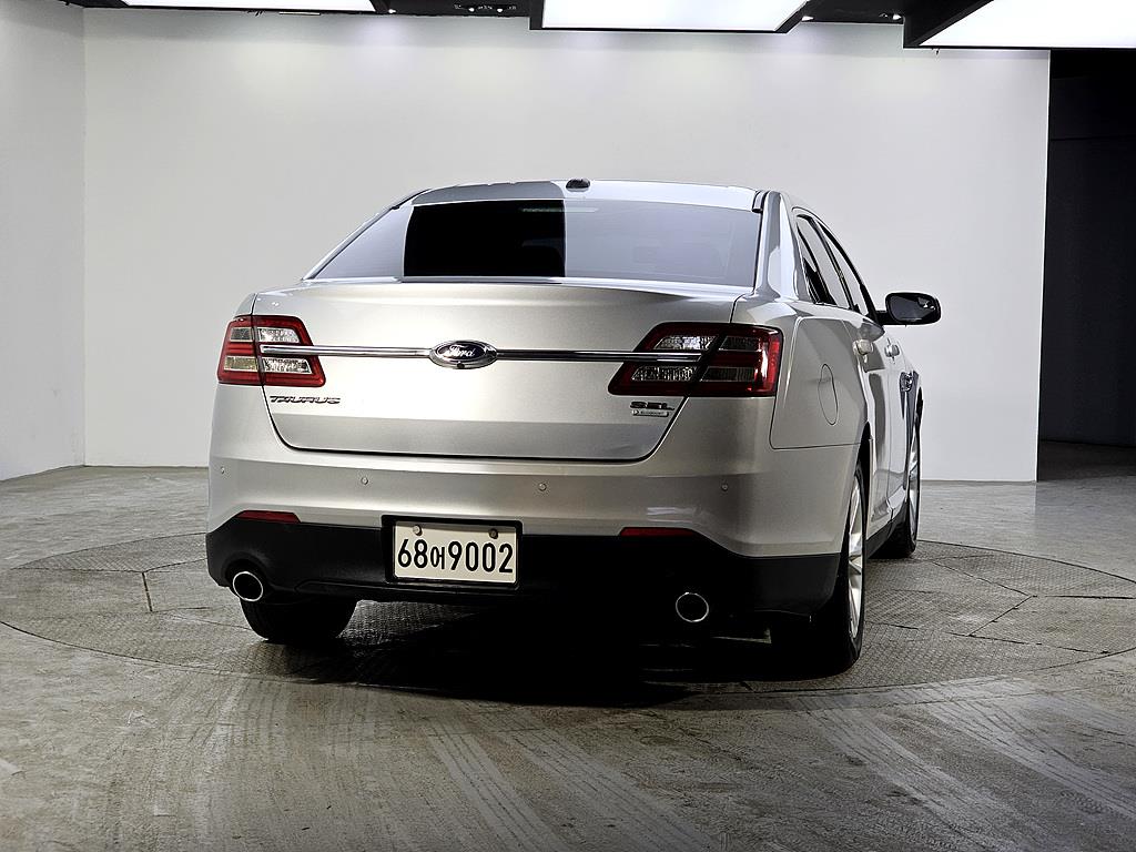 Ford Torus - Vista 3