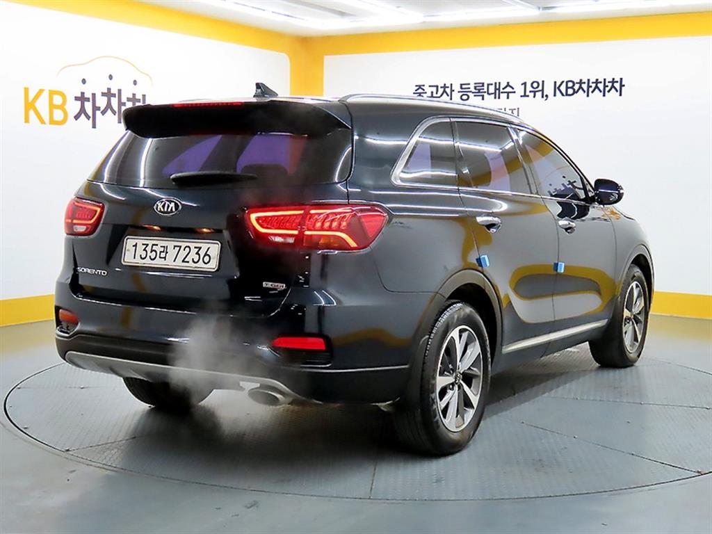 KIA Sorento - Vista 4