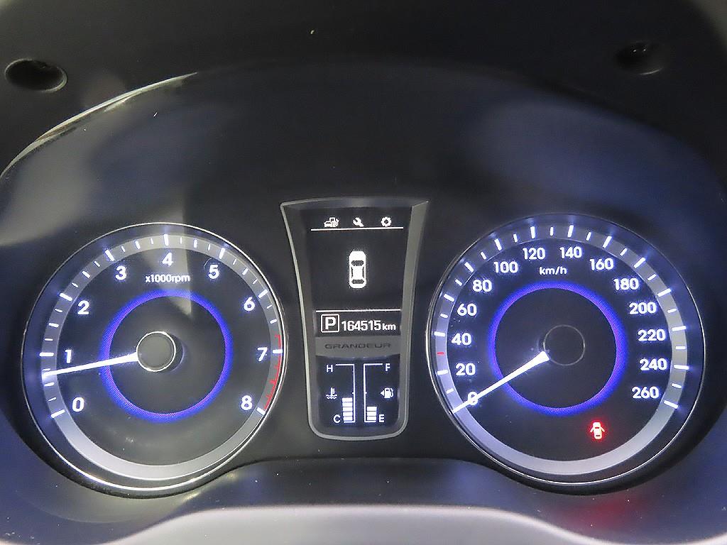 HYUNDAI Grandeur - Vista 11