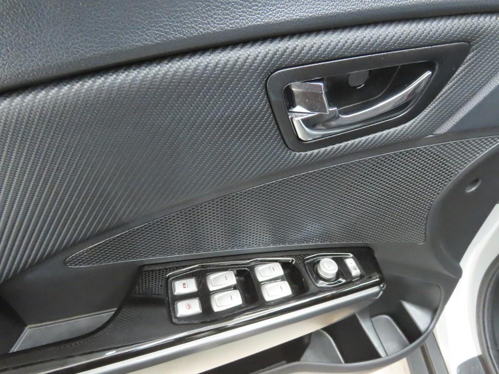 Ssangyong Tivoli - Vista 9