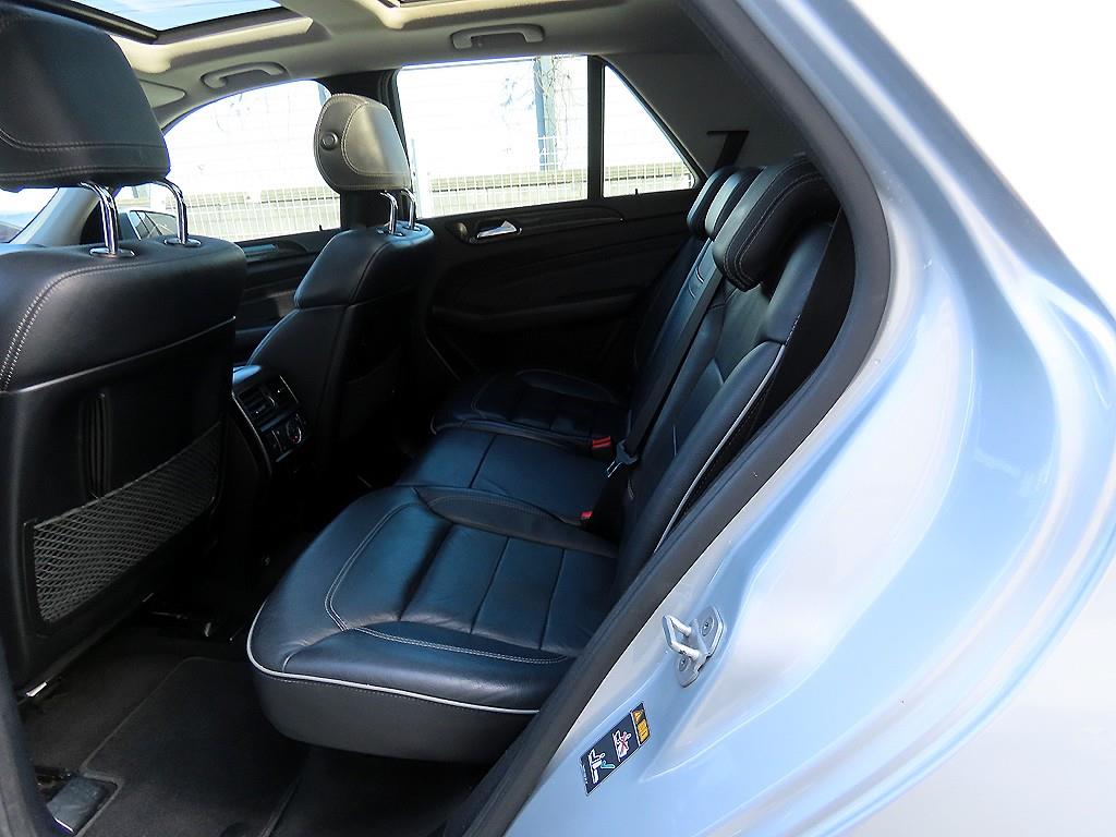 Mercedes Benz M Class - Vista 6