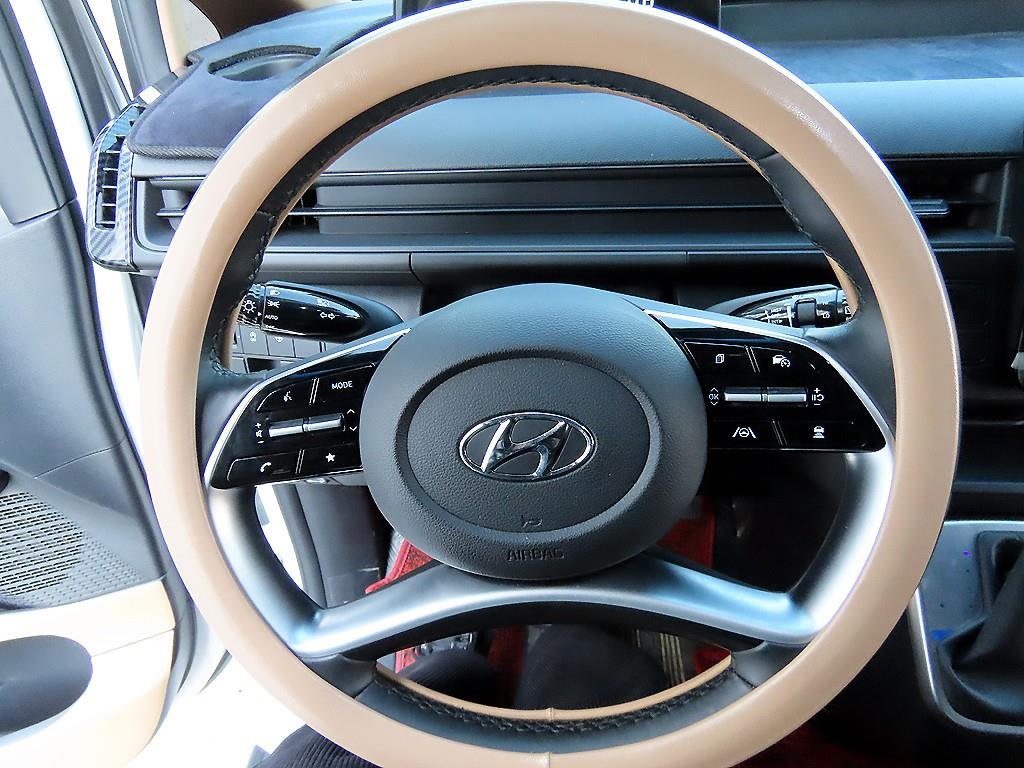 HYUNDAI Staria - Vista 8