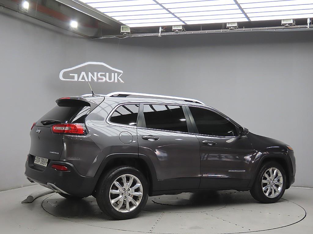 Jeep Cherokee - Vista 7