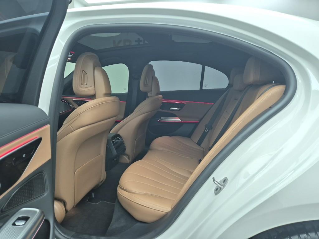 Mercedes Benz E class - Vista 12