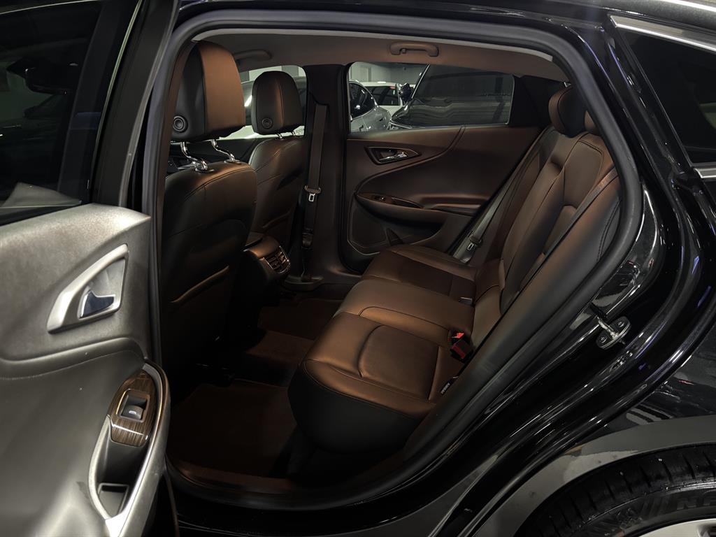 Chevrolet Malibu - Vista 10