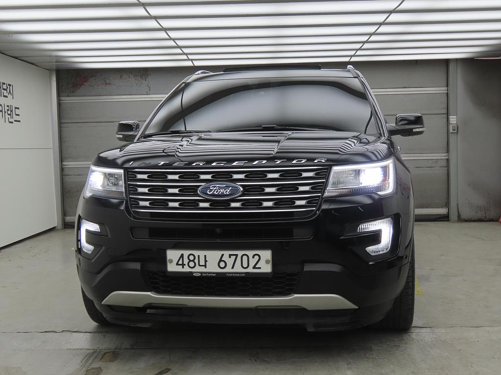 Ford Explorer - Vista 2