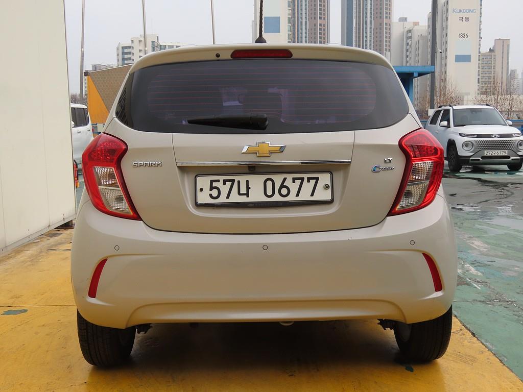 Chevrolet Spark - Vista 4