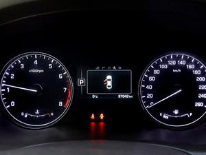 HYUNDAI Genesis - Vista 12