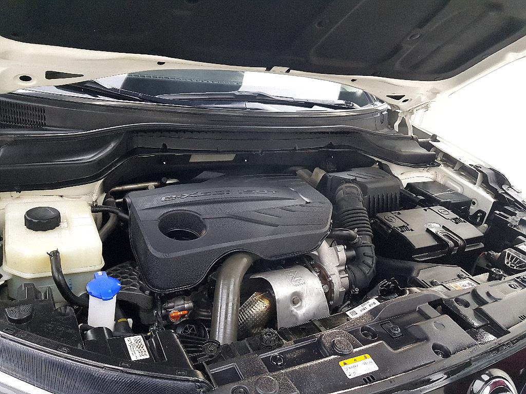 Ssangyong Tivoli - Vista 6