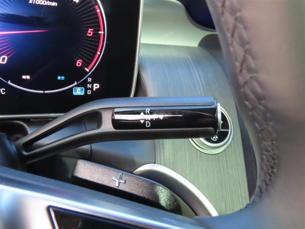 Mercedes Benz GLC Class 2024 - Importación desde Corea - HF Imports Iquique - Foto 7