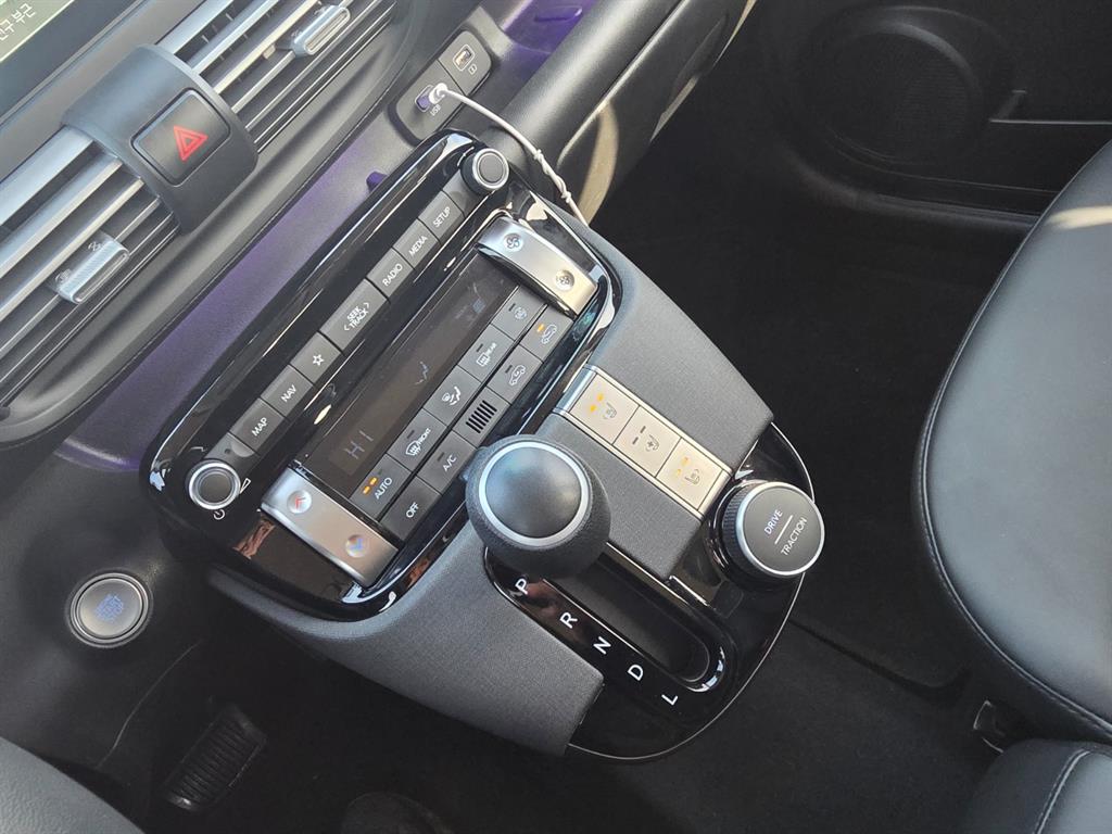 HYUNDAI Casper - Vista 9