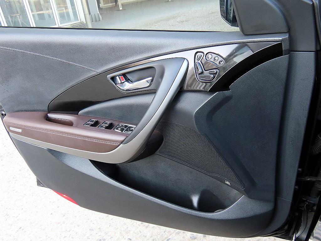 HYUNDAI Grandeur - Vista 11