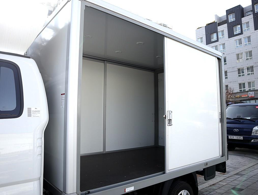 Small Truck tower_built-in tower 2025 Blanco - Importación desde Corea - HF Imports Iquique - Foto 17