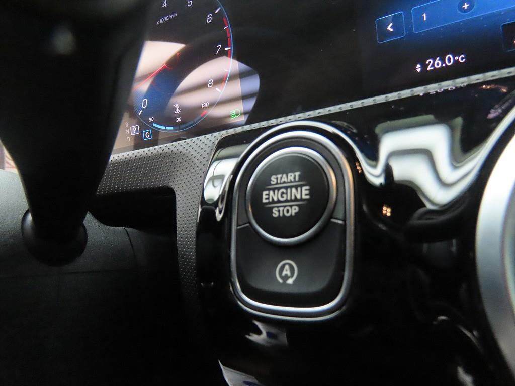 Mercedes Benz CLA Class - Vista 11