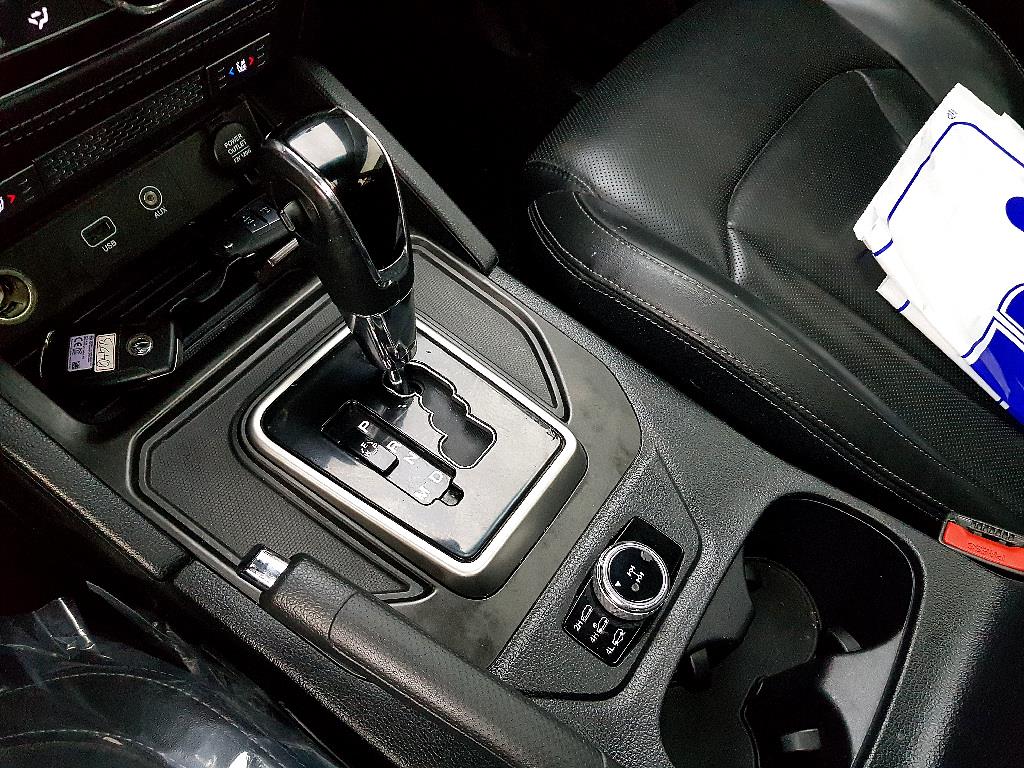 Ssangyong Rexton - Vista 12