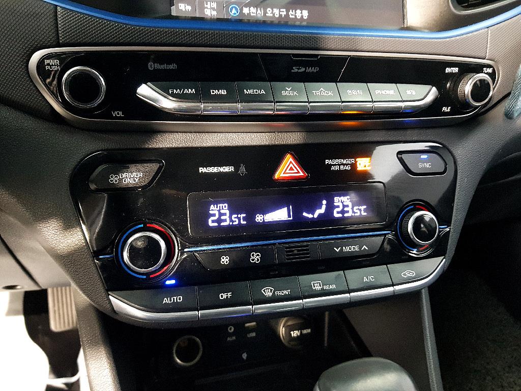 HYUNDAI Ioniq - Vista 12