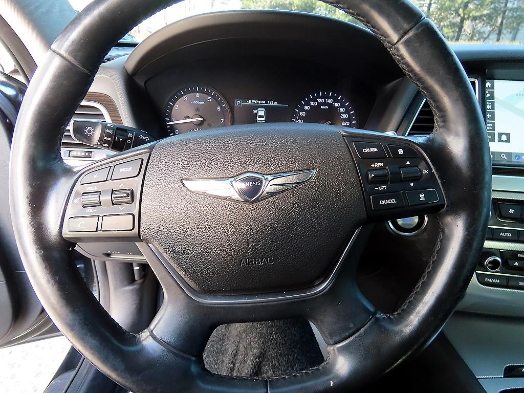 Genesis G80 - Vista 8