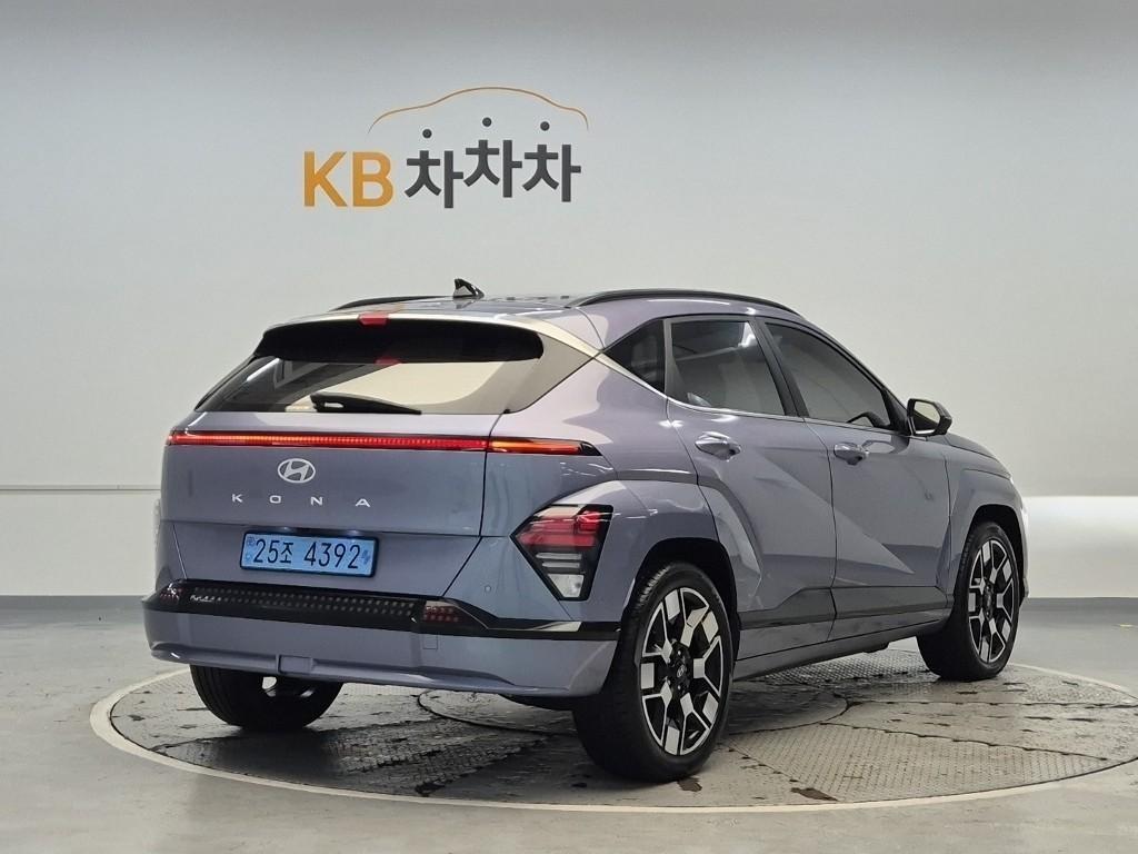HYUNDAI Kona - Vista 3