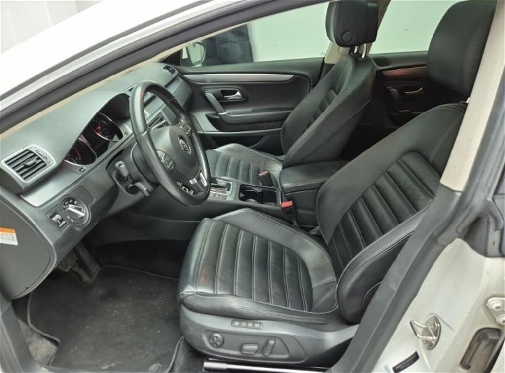 Volkswagen CC - Vista 11