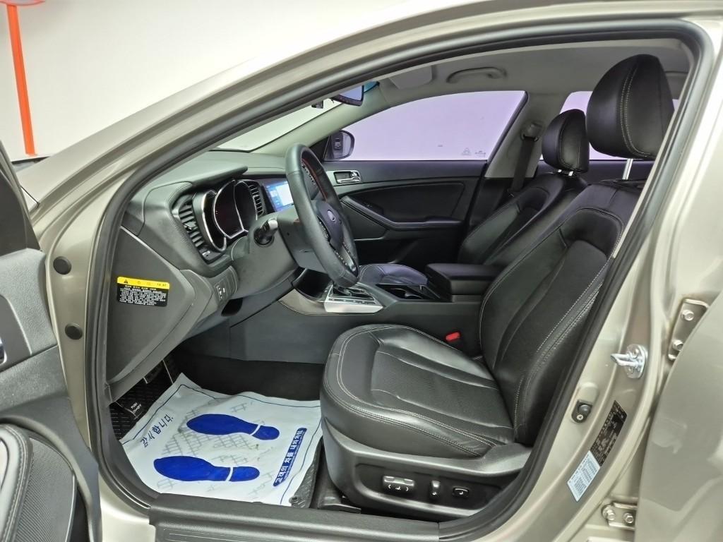 KIA K5 2011 Plateado - Importación desde Corea - HF Imports Iquique - Foto 17