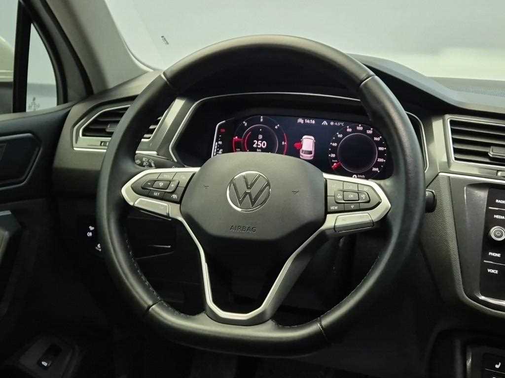 Volkswagen Tiguan - Vista 9