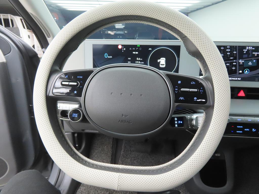 HYUNDAI Ioniq 5 - Vista 8