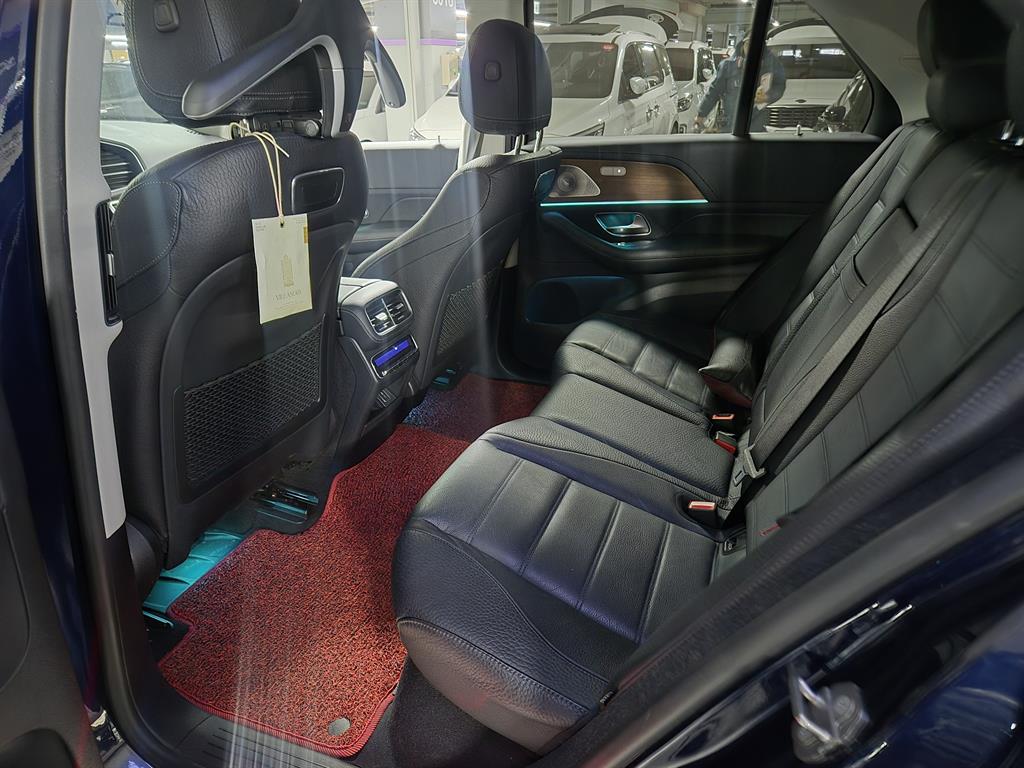 Mercedes Benz GLE Class - Vista 5