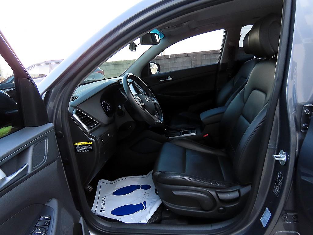 HYUNDAI Tucson - Vista 5