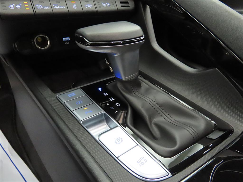 HYUNDAI Avante - Vista 11