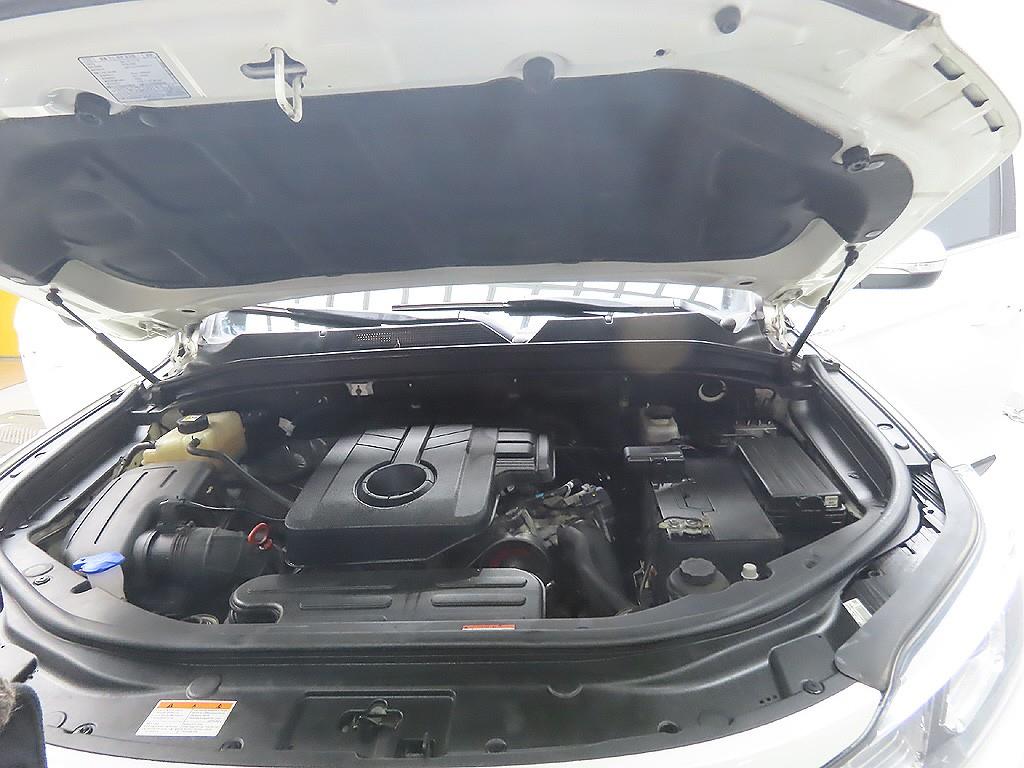 Ssangyong Rexton 2019 Blanco - Importación desde Corea - HF Imports Iquique - Foto 8