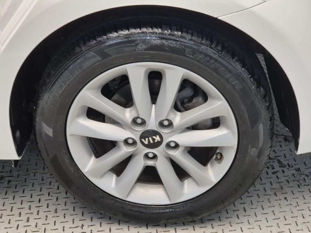 KIA K3 2017 Blanco - Importación desde Corea - HF Imports Iquique - Foto 20