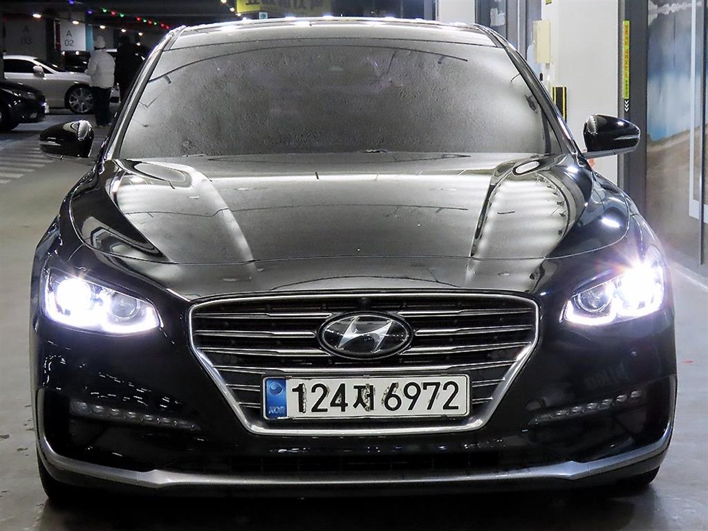 HYUNDAI Grandeur - Vista 2