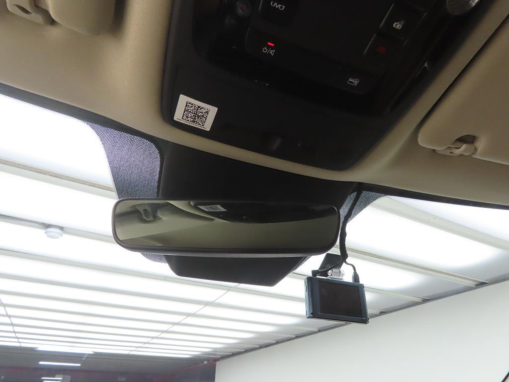 KIA Carnival - Vista 12