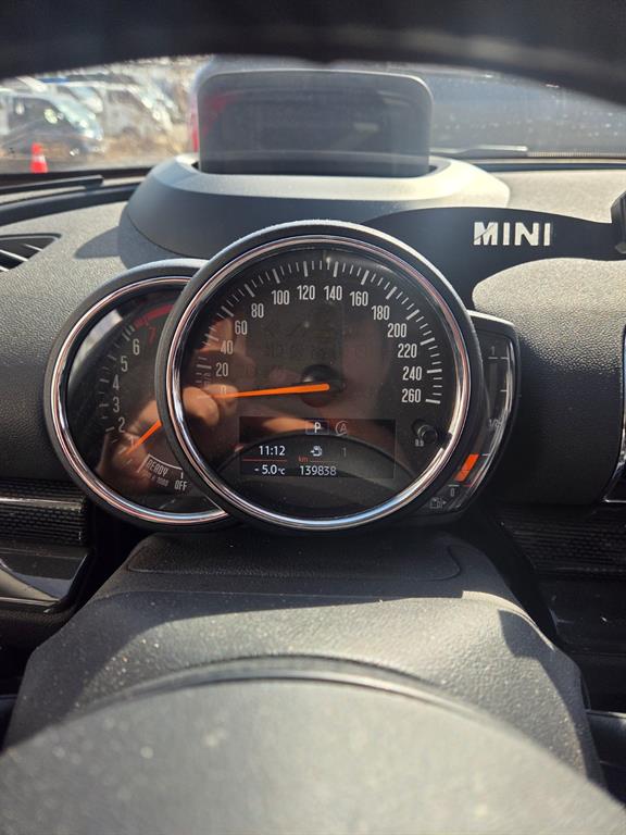 Mini Clubman - Vista 8