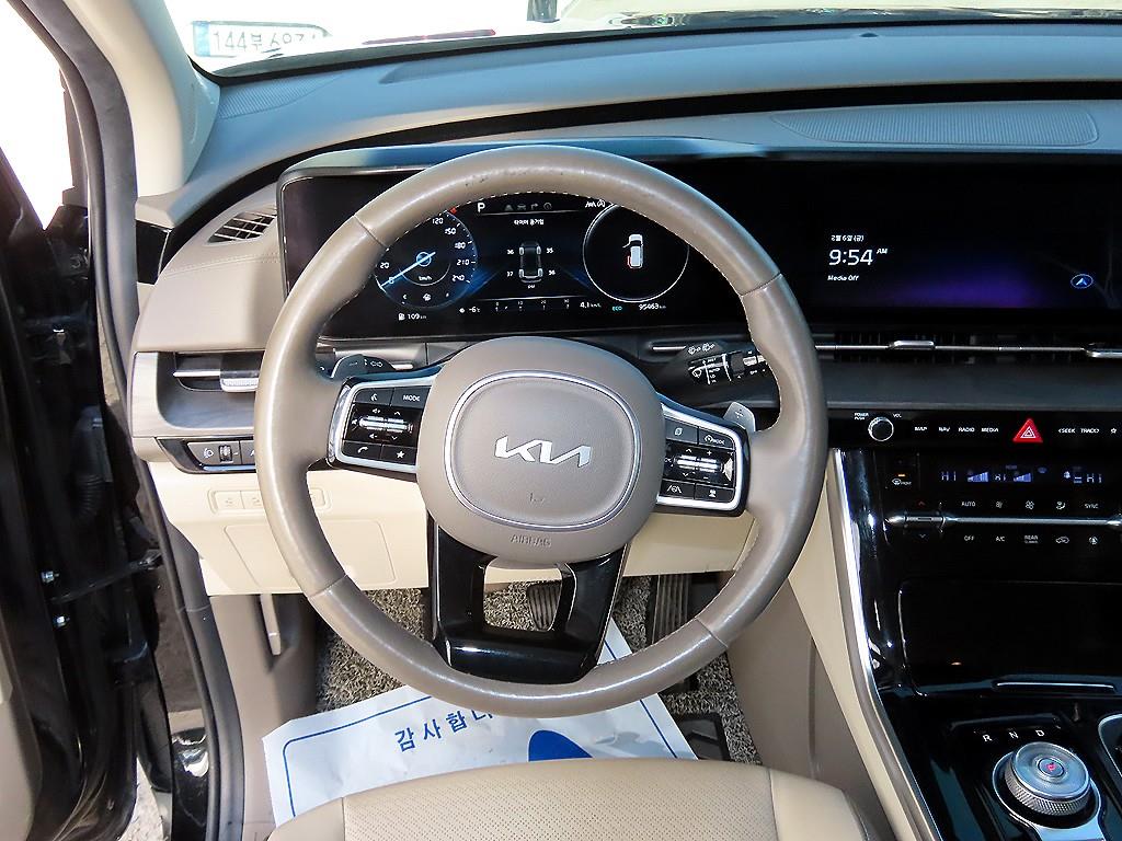 KIA Carnival - Vista 9