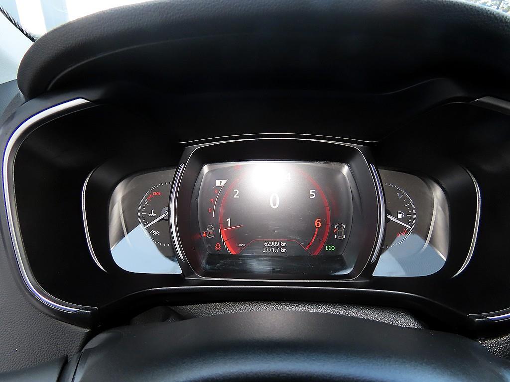 SAMSUNG QM6 - Vista 9