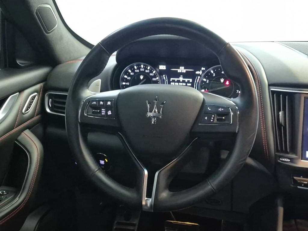 Maserati Levante - Vista 9