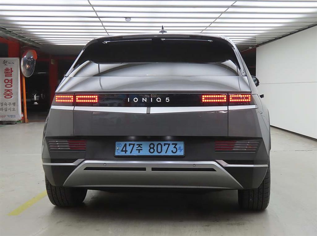 HYUNDAI Ioniq 5 - Vista 3