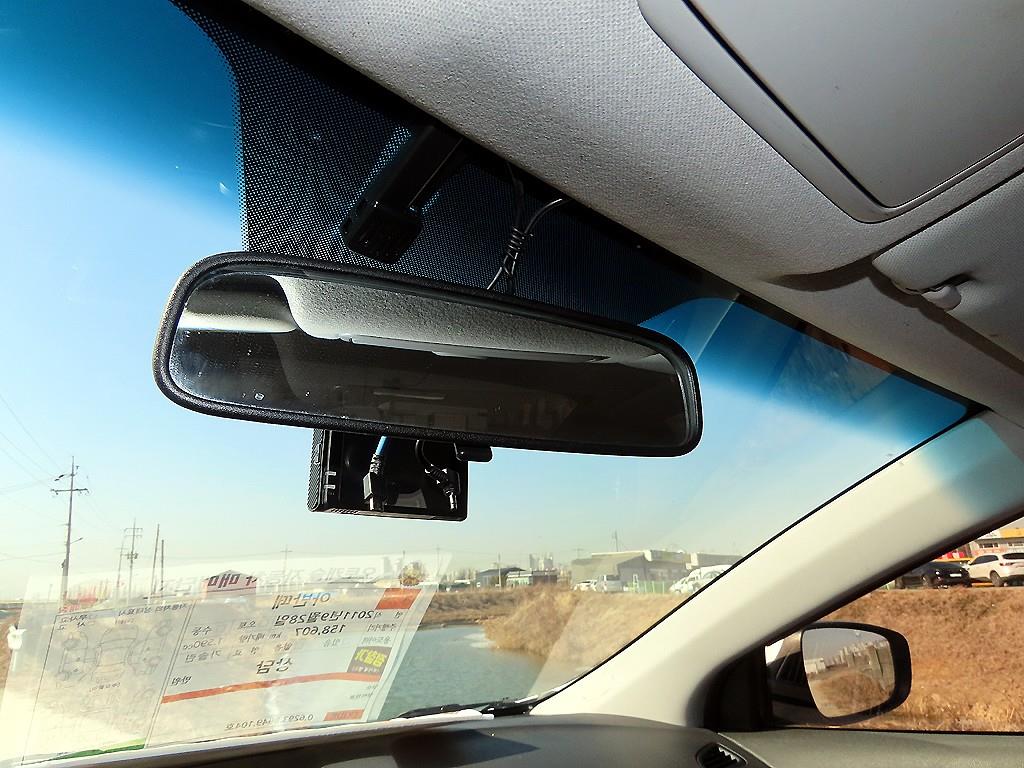 HYUNDAI Avante - Vista 12