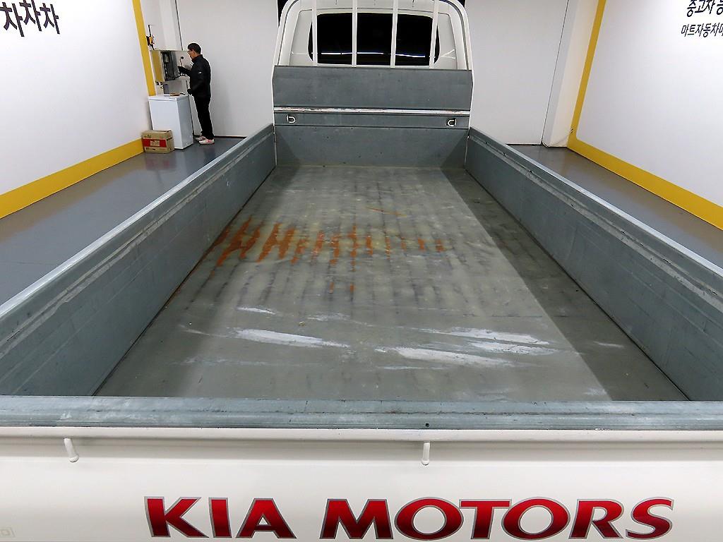 Small Truck Cargo (small) - Vista 6