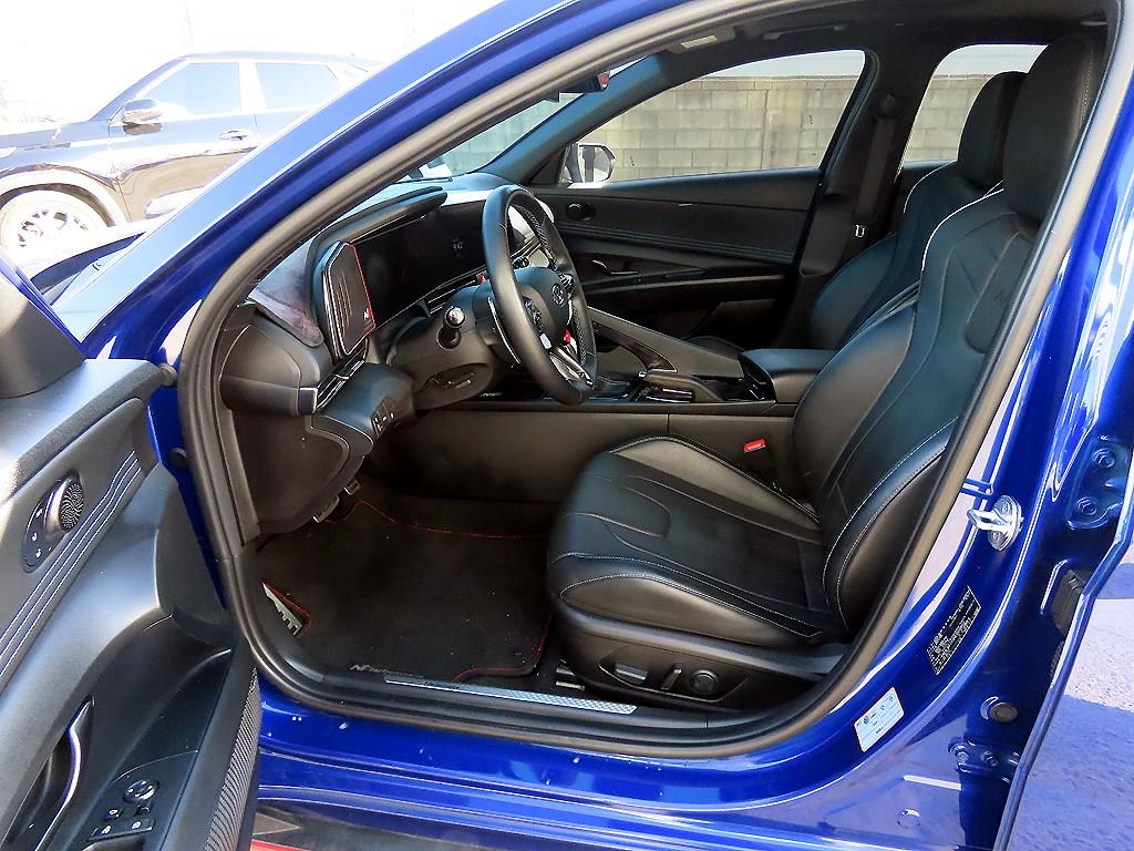 HYUNDAI Avante - Vista 5