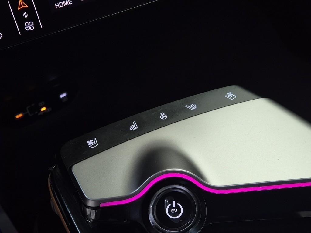 KIA EV6 2026 the color of pearl - Importación desde Corea - HF Imports Iquique - Foto 18