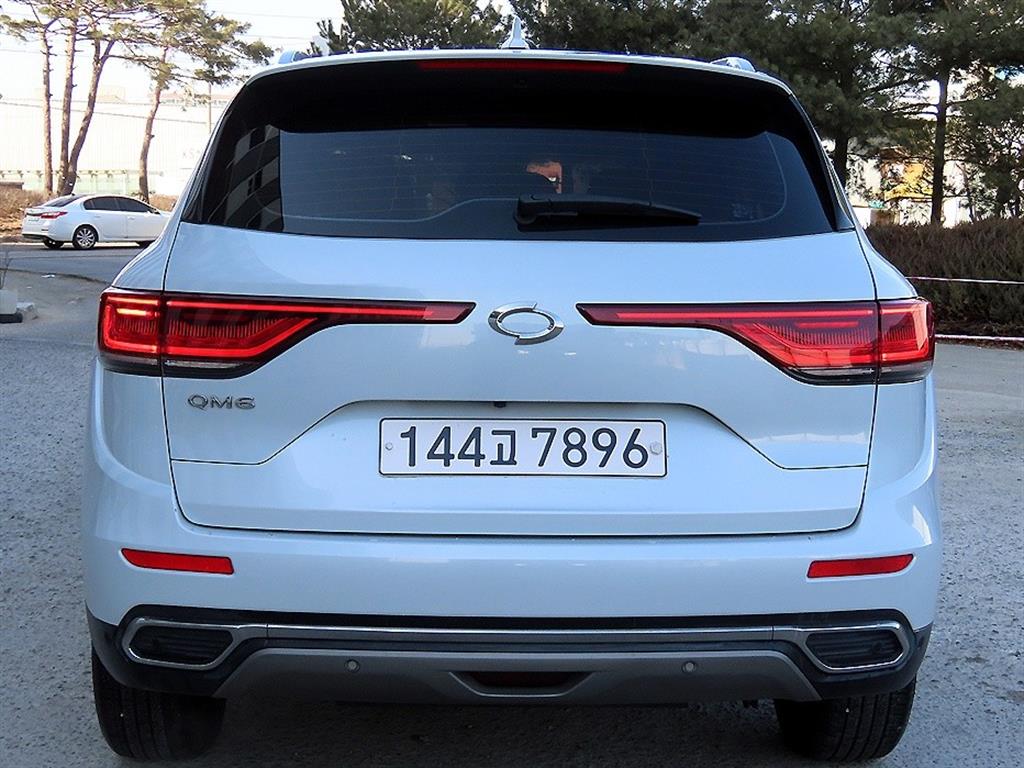 SAMSUNG QM6 - Vista 4